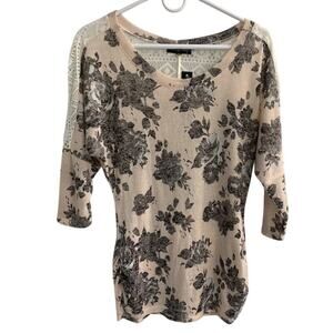 **NWT** Almost Famous Floral Knit Top - Size Large